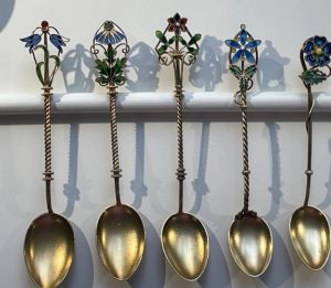 Vernice Norway spoons 1